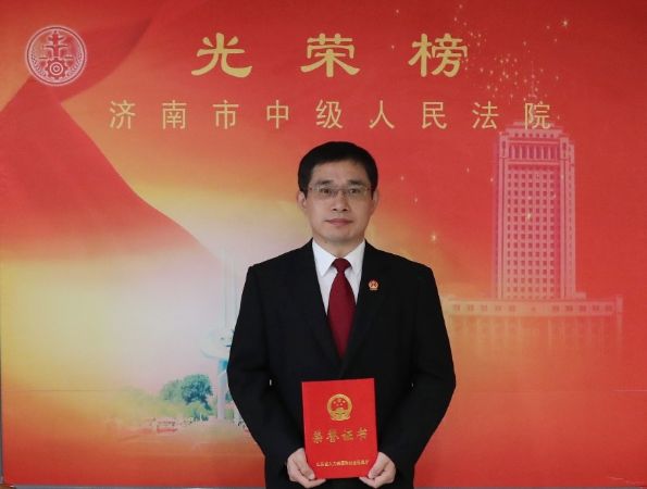 山东省人民满意政法干警-s