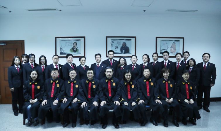 民二庭集体照